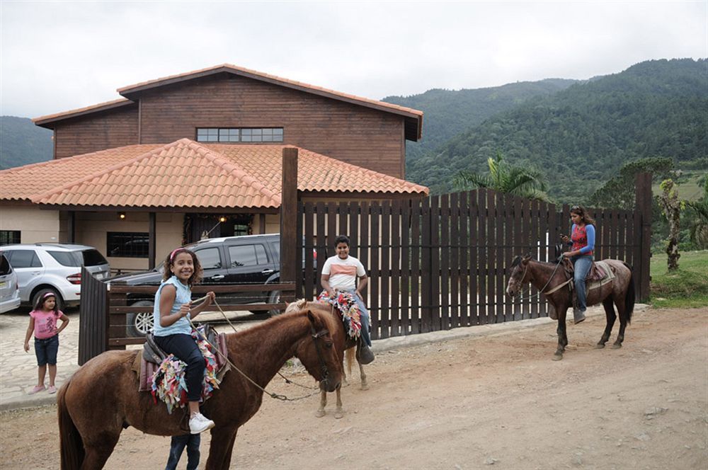 Hotel Rancho La Aurora Jarabacoa Dış mekan fotoğraf